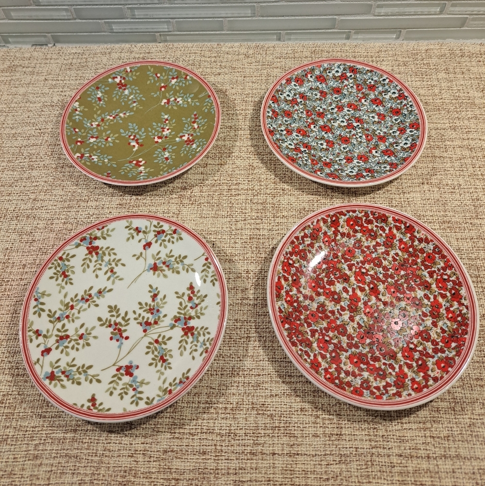 Laura Ashley Red Green Floral Salad/Dessert Plates (Set of 4)